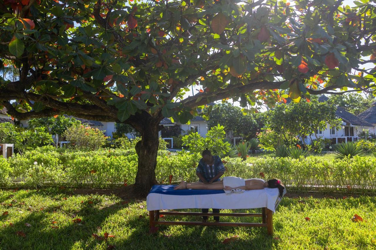 F-Zeen Boutique Hotel Zanzibar Uroa Bagian luar foto
