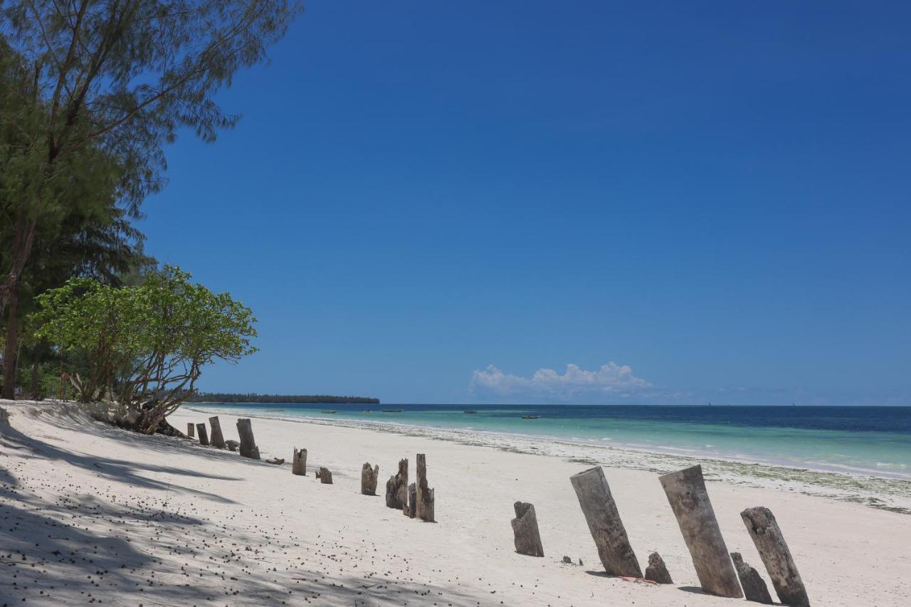 F-Zeen Boutique Hotel Zanzibar Uroa Bagian luar foto