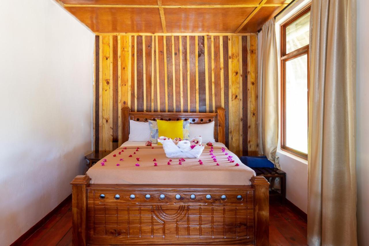 F-Zeen Boutique Hotel Zanzibar Uroa Bagian luar foto