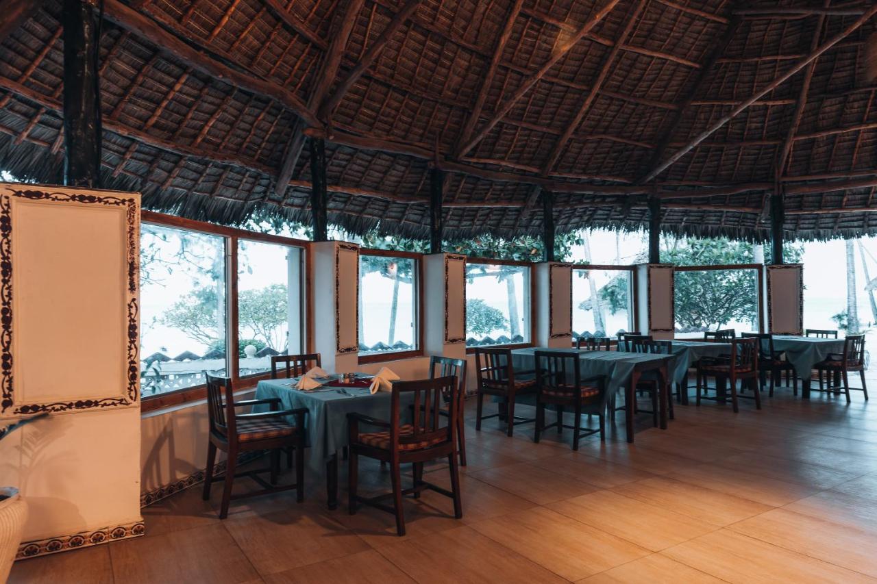 F-Zeen Boutique Hotel Zanzibar Uroa Bagian luar foto