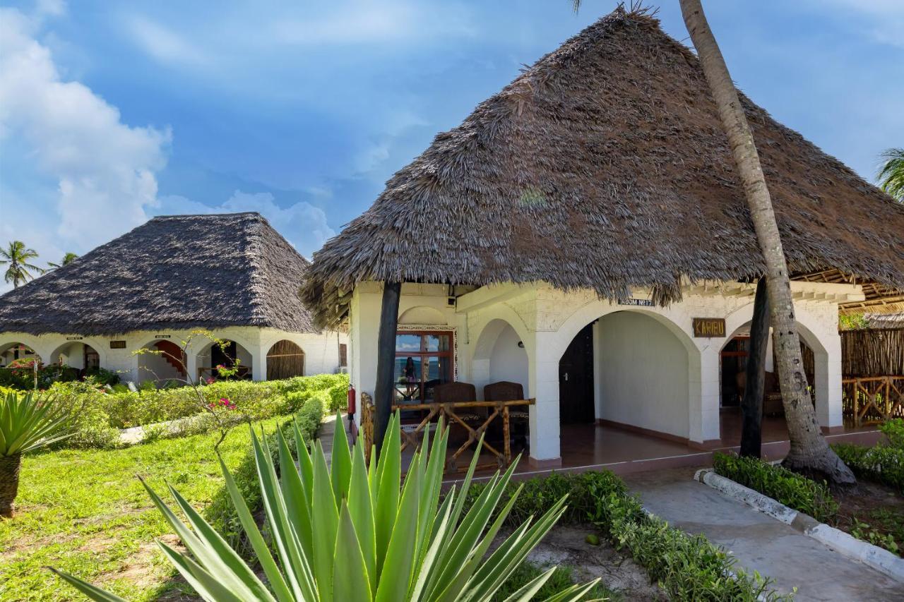 F-Zeen Boutique Hotel Zanzibar Uroa Bagian luar foto