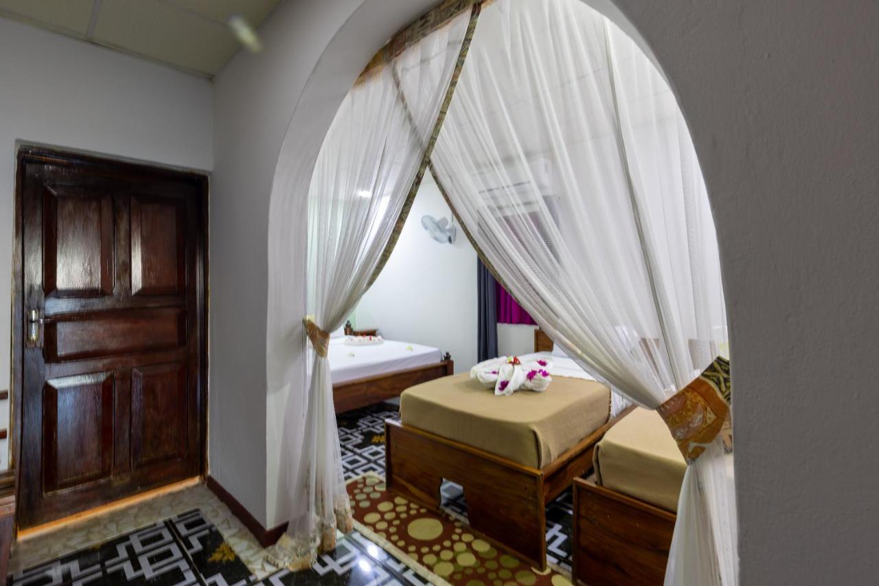 F-Zeen Boutique Hotel Zanzibar Uroa Bagian luar foto