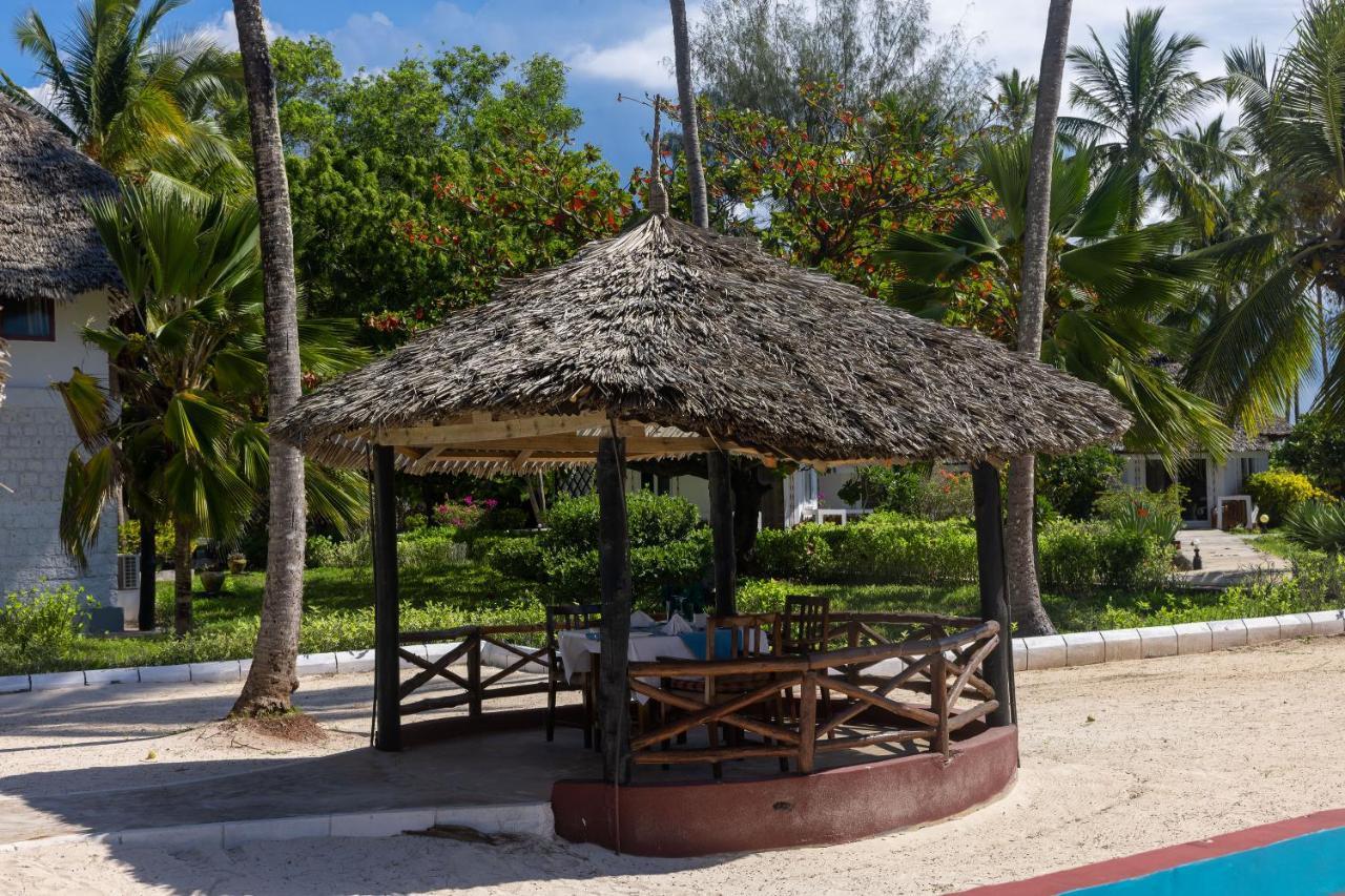 F-Zeen Boutique Hotel Zanzibar Uroa Bagian luar foto