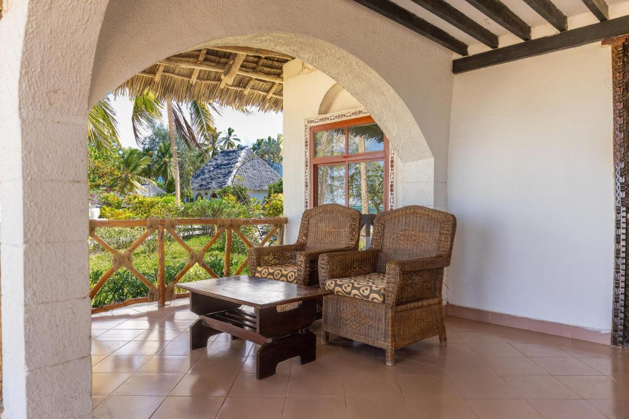 F-Zeen Boutique Hotel Zanzibar Uroa Bagian luar foto