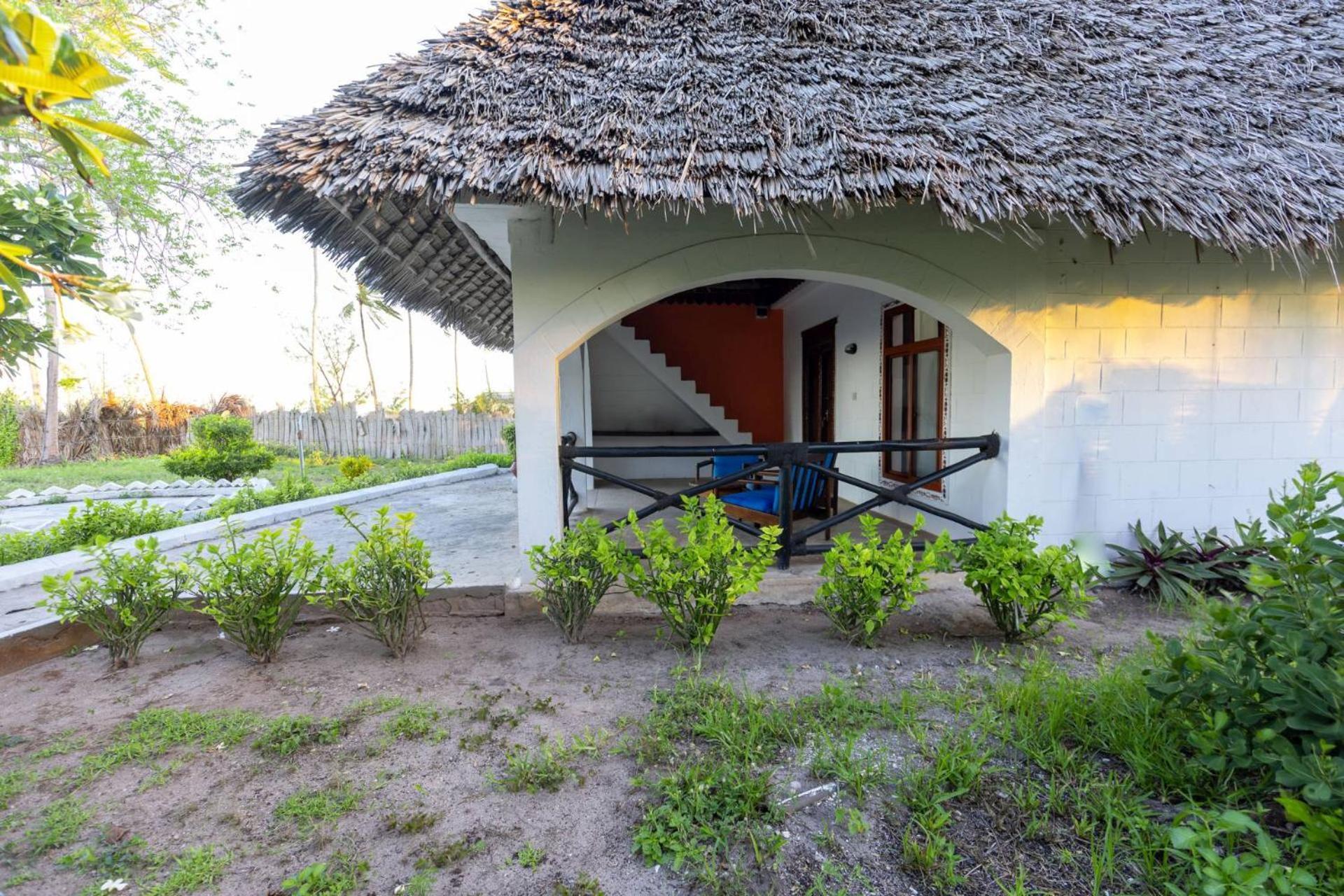 F-Zeen Boutique Hotel Zanzibar Uroa Bagian luar foto